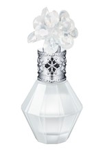 ジルスチュアート　ビューティ新作フレグランスヘアミスト、髪に与えるフローラルな香りと潤い｜写真2