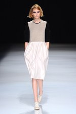 カミシマチナミ 2012-13年秋冬コレクション - 春へ向けた生命力溢れる力強さを鮮やかに描き出す｜写真14