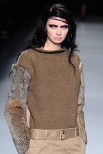 カミシマチナミ 2012-13年秋冬コレクション - 春へ向けた生命力溢れる力強さを鮮やかに描き出す｜写真19