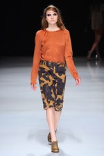 カミシマチナミ 2012-13年秋冬コレクション - 春へ向けた生命力溢れる力強さを鮮やかに描き出す｜写真25