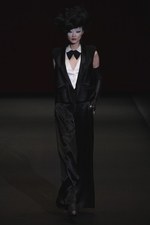 ヒロコ コシノ 2012-13年秋冬コレクション - 日本を代表するデザイナー三姉妹でフィナーレを祝福｜写真1