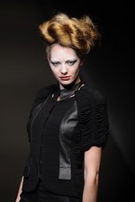 ヒロコ コシノ 2012-13年秋冬コレクション - 日本を代表するデザイナー三姉妹でフィナーレを祝福｜写真11