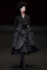 ヒロコ コシノ 2012-13年秋冬コレクション - 日本を代表するデザイナー三姉妹でフィナーレを祝福｜写真19