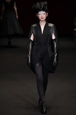 ヒロコ コシノ 2012-13年秋冬コレクション - 日本を代表するデザイナー三姉妹でフィナーレを祝福｜写真24