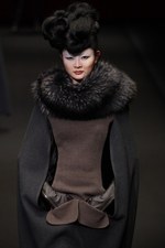 ヒロコ コシノ 2012-13年秋冬コレクション - 日本を代表するデザイナー三姉妹でフィナーレを祝福｜写真29