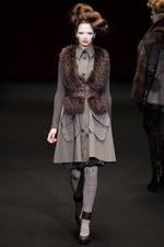 ヒロコ コシノ 2012-13年秋冬コレクション - 日本を代表するデザイナー三姉妹でフィナーレを祝福｜写真40