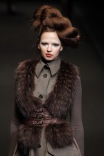 ヒロコ コシノ 2012-13年秋冬コレクション - 日本を代表するデザイナー三姉妹でフィナーレを祝福｜写真41