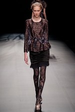 ソマルタ(SOMARTA) 2012-13年秋冬コレクション - 母親のような力強く優しい女性像｜写真2