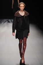 ソマルタ(SOMARTA) 2012-13年秋冬コレクション - 母親のような力強く優しい女性像｜写真10