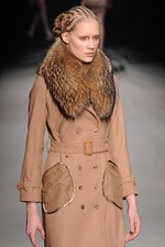 ソマルタ(SOMARTA) 2012-13年秋冬コレクション - 母親のような力強く優しい女性像｜写真20