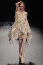 ソマルタ(SOMARTA) 2012-13年秋冬コレクション - 母親のような力強く優しい女性像｜写真49