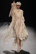 ソマルタ(SOMARTA) 2012-13年秋冬コレクション - 母親のような力強く優しい女性像｜写真51