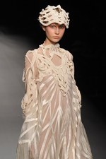 ソマルタ(SOMARTA) 2012-13年秋冬コレクション - 母親のような力強く優しい女性像｜写真52