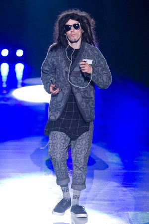 ホワイトマウンテニアリング 2012-13年秋冬コレクション - 希望に満ちた旅行者のアウトドアスタイル｜写真49