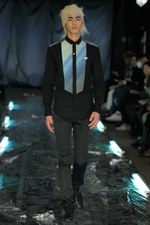 エトヴァス ボネゲ 2012-13年秋冬コレクション　- "1/2"をテーマにした次世代ファッション｜写真3