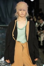 エトヴァス ボネゲ 2012-13年秋冬コレクション　- "1/2"をテーマにした次世代ファッション｜写真33