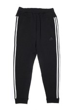 アディダスの新作フーディー＆ジョガーパンツ、ニットのような風合い＆フードにアイマスク搭載｜写真4