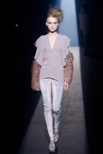 エー ディグリー ファーレンハイト 2012-13年秋冬コレクション - 強さを秘めた美しさを繊細に表現｜写真11