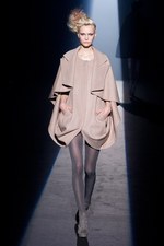 エー ディグリー ファーレンハイト 2012-13年秋冬コレクション - 強さを秘めた美しさを繊細に表現｜写真31