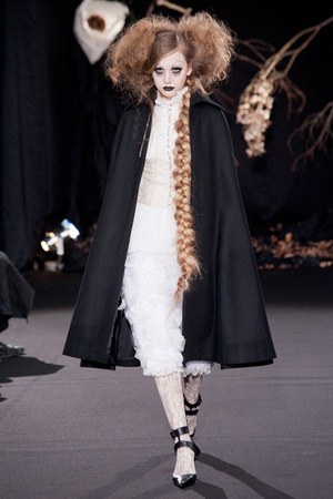 アリスアウアア 2012-13年秋冬コレクション - 夢の世界をロマンチックなショーで披露｜写真15
