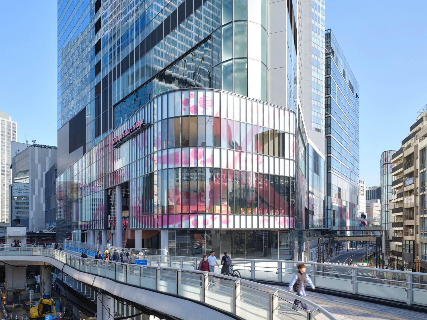 「渋谷サクラステージ」2つの高層ビルを擁す渋谷駅桜丘口の大規模再開発、歩行者デッキ・屋外広場を整備｜写真52