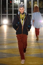 メルシーボークー， 2012-13年秋冬コレクション - ハッピーカラーで自由に羽ばたく鳥を表現｜写真35