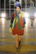 メルシーボークー， 2012-13年秋冬コレクション - ハッピーカラーで自由に羽ばたく鳥を表現｜写真48