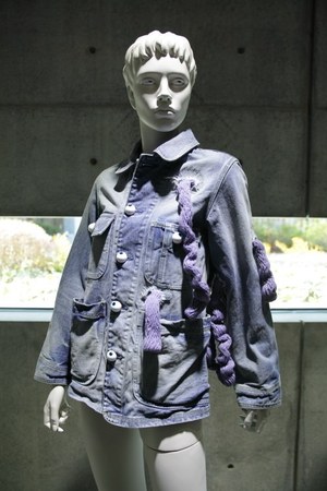 キューン(CUNE) 2012-13年秋冬コレクション - "腸と白目"をテーマに愉快で不思議な服が誕生｜写真31