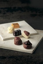 東武百貨店 池袋本店のバレンタイン、100種類以上のタブレットチョコや「獺祭ショコラ」など｜写真2