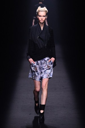 シロマ(SHIROMA) 2012-13年秋冬コレクション - 機械とエレガンスの革新的な融合｜写真29