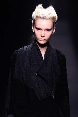 シロマ(SHIROMA) 2012-13年秋冬コレクション - 機械とエレガンスの革新的な融合｜写真30