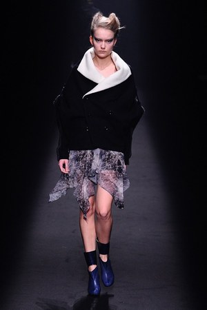 シロマ(SHIROMA) 2012-13年秋冬コレクション - 機械とエレガンスの革新的な融合｜写真31