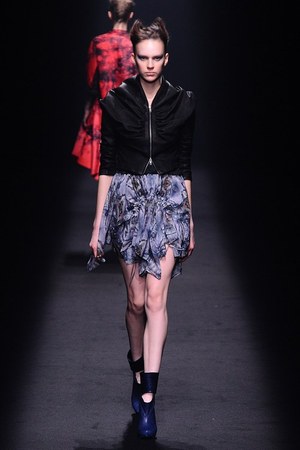 シロマ(SHIROMA) 2012-13年秋冬コレクション - 機械とエレガンスの革新的な融合｜写真35