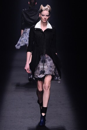 シロマ(SHIROMA) 2012-13年秋冬コレクション - 機械とエレガンスの革新的な融合｜写真36