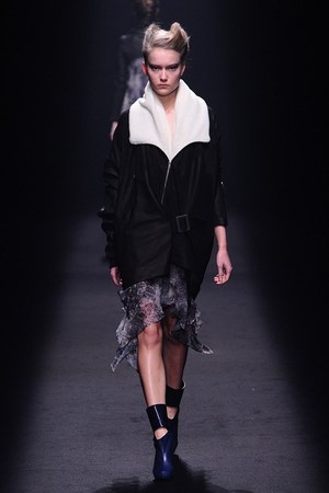 シロマ(SHIROMA) 2012-13年秋冬コレクション - 機械とエレガンスの革新的な融合｜写真39
