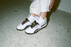 X-GIRL×Reebokコラボスニーカー