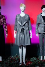 アンベル(AMBELL) 2012-13年秋冬コレクション - 対極するエレメントをアンサンブルさせた美しさ｜写真10