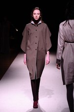 サポートサーフェス(support surface) 2012-13年秋冬コレクション - 心温まる優しい服｜写真10