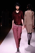 サポートサーフェス(support surface) 2012-13年秋冬コレクション - 心温まる優しい服｜写真17