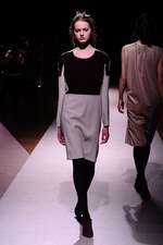 サポートサーフェス(support surface) 2012-13年秋冬コレクション - 心温まる優しい服｜写真27