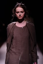 サポートサーフェス(support surface) 2012-13年秋冬コレクション - 心温まる優しい服｜写真49