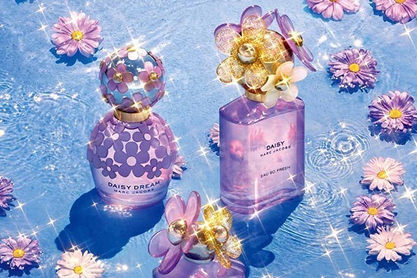 マーク ジェイコブス人気香水「デイジー」“太陽＆オアシス”から着想した限定コレクションに