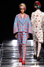 アンリアレイジ 2012-13年秋冬コレクション - 服の“かたち”に時間の概念を与えたら...｜写真3