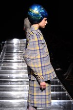 アンリアレイジ 2012-13年秋冬コレクション - 服の“かたち”に時間の概念を与えたら...｜写真9