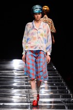 アンリアレイジ 2012-13年秋冬コレクション - 服の“かたち”に時間の概念を与えたら...｜写真18