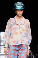 アンリアレイジ 2012-13年秋冬コレクション - 服の“かたち”に時間の概念を与えたら...｜写真19