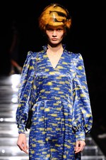 アンリアレイジ 2012-13年秋冬コレクション - 服の“かたち”に時間の概念を与えたら...｜写真28