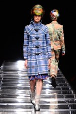 アンリアレイジ 2012-13年秋冬コレクション - 服の“かたち”に時間の概念を与えたら...｜写真34