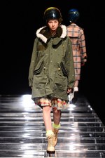 アンリアレイジ 2012-13年秋冬コレクション - 服の“かたち”に時間の概念を与えたら...｜写真39