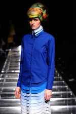 アンリアレイジ 2012-13年秋冬コレクション - 服の“かたち”に時間の概念を与えたら...｜写真56